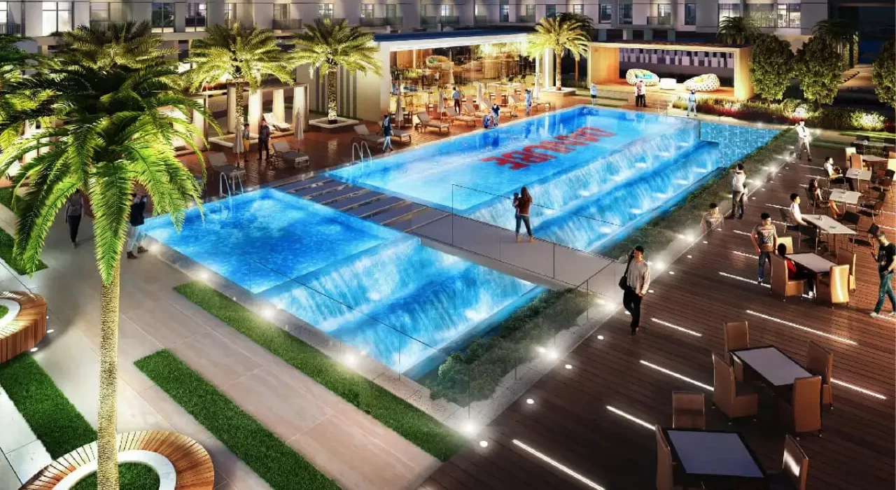 Swimming Pool View of Lawnz by Danube