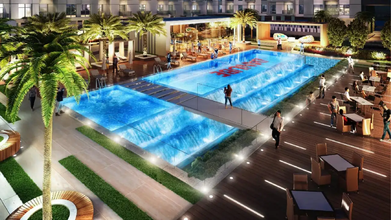 Swimming Pool View of Lawnz by Danube